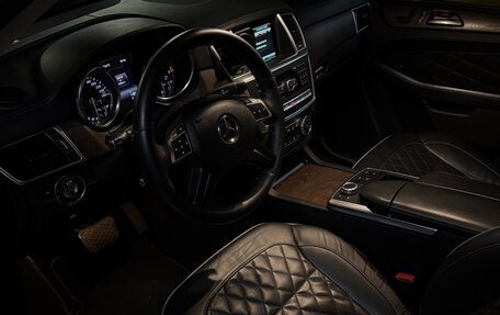 Mercedes-Benz GL-Класс, 2015 год, 4 100 000 рублей, 19 фотография