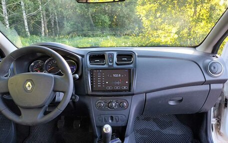 Renault Logan II, 2018 год, 525 000 рублей, 7 фотография