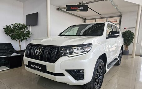 Toyota Land Cruiser Prado 150 рестайлинг 2, 2020 год, 6 099 000 рублей, 3 фотография