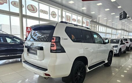 Toyota Land Cruiser Prado 150 рестайлинг 2, 2020 год, 6 099 000 рублей, 11 фотография