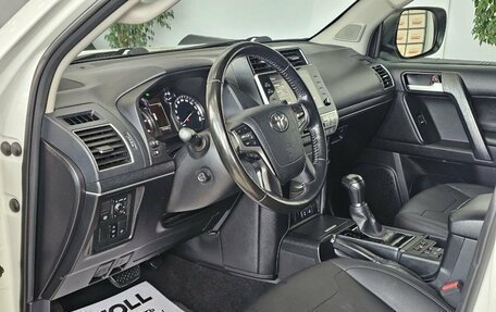 Toyota Land Cruiser Prado 150 рестайлинг 2, 2020 год, 6 099 000 рублей, 14 фотография