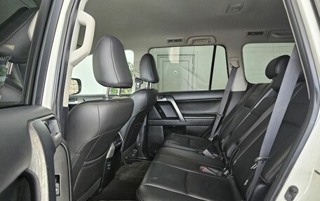 Toyota Land Cruiser Prado 150 рестайлинг 2, 2020 год, 6 099 000 рублей, 21 фотография