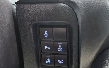 Toyota Land Cruiser Prado 150 рестайлинг 2, 2020 год, 6 099 000 рублей, 27 фотография