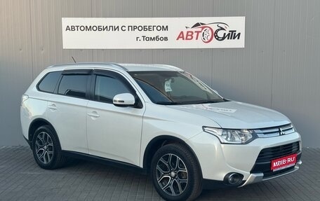 Mitsubishi Outlander III рестайлинг 3, 2014 год, 1 665 000 рублей, 1 фотография