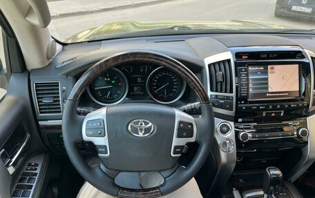 Toyota Land Cruiser 200, 2013 год, 3 700 000 рублей, 11 фотография