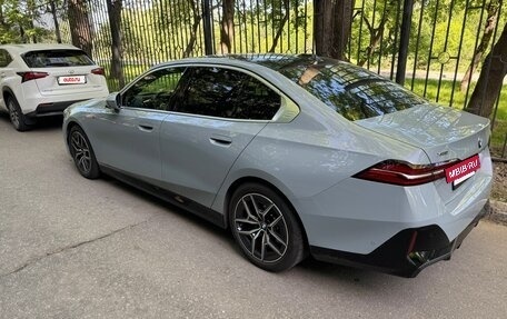 BMW 5 серия, 2023 год, 9 100 000 рублей, 4 фотография