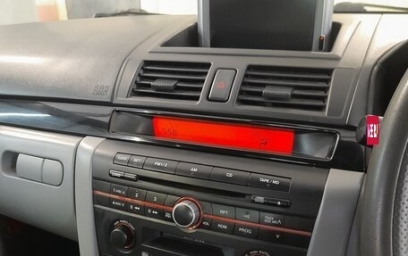 Mazda Axela, 2004 год, 500 000 рублей, 14 фотография