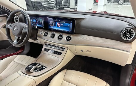 Mercedes-Benz E-Класс, 2018 год, 4 399 000 рублей, 23 фотография
