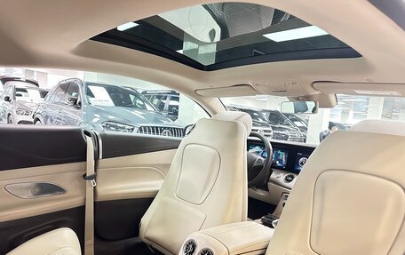 Mercedes-Benz E-Класс, 2018 год, 4 399 000 рублей, 29 фотография