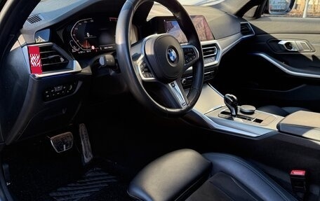 BMW 3 серия, 2019 год, 3 990 000 рублей, 12 фотография