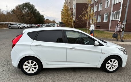Hyundai Solaris II рестайлинг, 2016 год, 980 000 рублей, 3 фотография