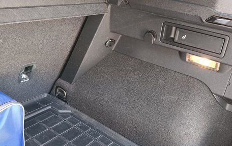 Volkswagen Tiguan II, 2021 год, 2 650 000 рублей, 21 фотография