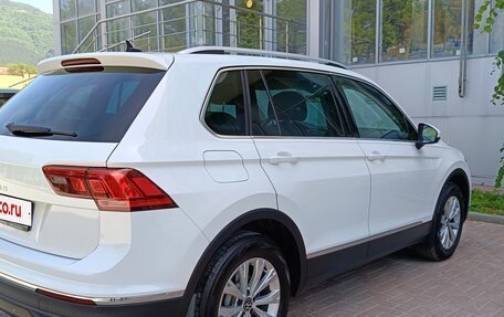 Volkswagen Tiguan II, 2021 год, 2 650 000 рублей, 26 фотография