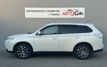 Mitsubishi Outlander III рестайлинг 3, 2014 год, 1 665 000 рублей, 4 фотография