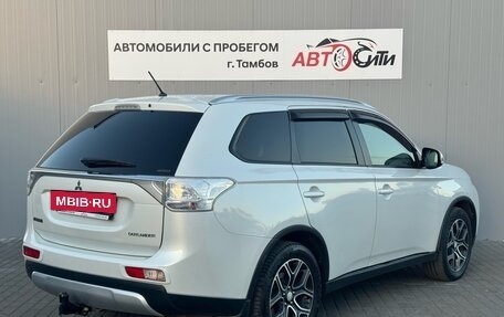 Mitsubishi Outlander III рестайлинг 3, 2014 год, 1 665 000 рублей, 7 фотография