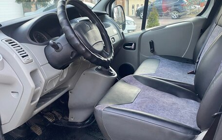Renault Trafic, 2011 год, 1 750 000 рублей, 8 фотография