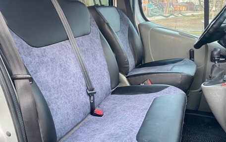 Renault Trafic, 2011 год, 1 750 000 рублей, 6 фотография