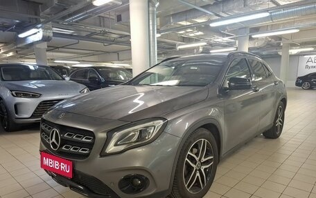 Mercedes-Benz GLA, 2019 год, 2 700 000 рублей, 1 фотография