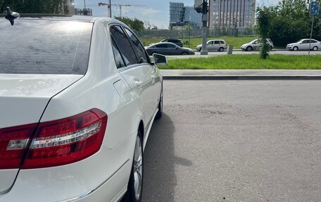 Mercedes-Benz E-Класс, 2011 год, 1 150 000 рублей, 6 фотография