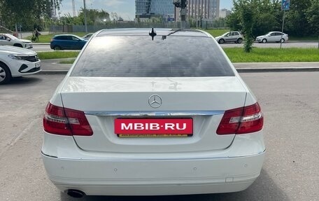 Mercedes-Benz E-Класс, 2011 год, 1 150 000 рублей, 2 фотография