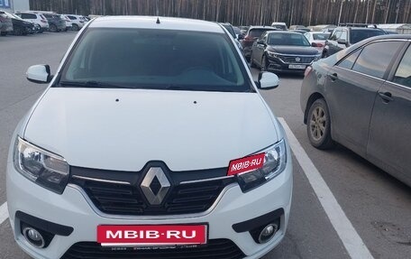 Renault Logan II, 2018 год, 890 000 рублей, 7 фотография