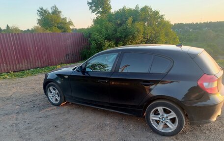 BMW 1 серия, 2007 год, 550 000 рублей, 2 фотография