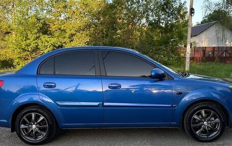 KIA Rio II, 2011 год, 700 000 рублей, 2 фотография
