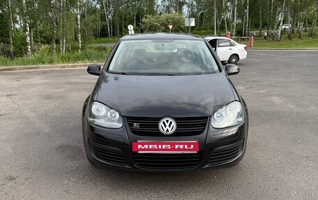 Volkswagen Golf V, 2008 год, 600 000 рублей, 2 фотография