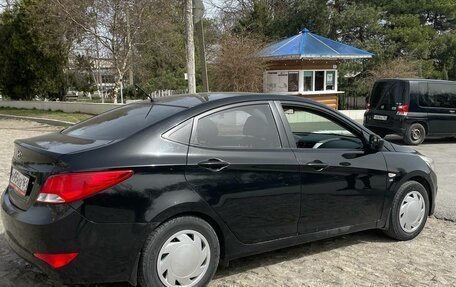Hyundai Solaris II рестайлинг, 2016 год, 900 000 рублей, 15 фотография