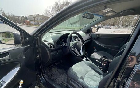 Hyundai Solaris II рестайлинг, 2016 год, 900 000 рублей, 12 фотография