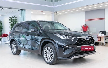 Toyota Highlander, 2024 год, 6 990 000 рублей, 3 фотография