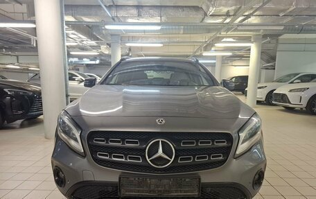 Mercedes-Benz GLA, 2019 год, 2 700 000 рублей, 2 фотография