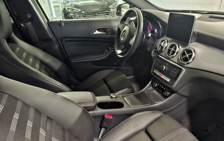 Mercedes-Benz GLA, 2019 год, 2 700 000 рублей, 9 фотография