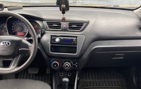 KIA Rio III рестайлинг, 2011 год, 650 000 рублей, 10 фотография