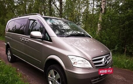 Mercedes-Benz Viano, 2011 год, 1 890 000 рублей, 2 фотография