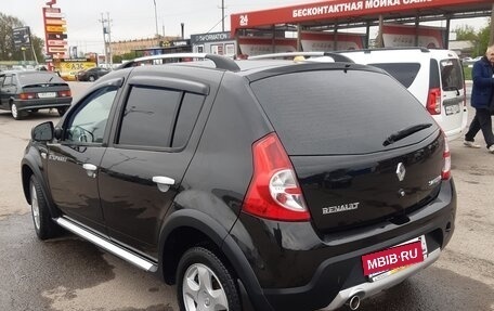 Renault Sandero I, 2013 год, 939 000 рублей, 4 фотография