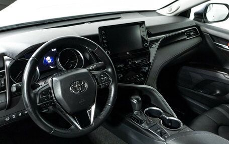 Toyota Camry, 2022 год, 3 379 898 рублей, 11 фотография