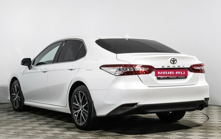 Toyota Camry, 2022 год, 3 379 898 рублей, 7 фотография