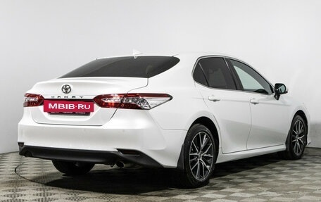 Toyota Camry, 2022 год, 3 379 898 рублей, 5 фотография