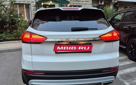 Geely Atlas, 2021 год, 1 820 000 рублей, 4 фотография