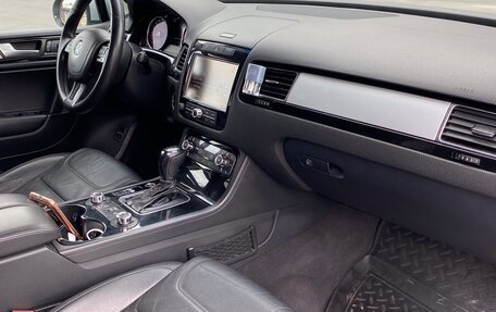 Volkswagen Touareg III, 2010 год, 2 100 000 рублей, 15 фотография