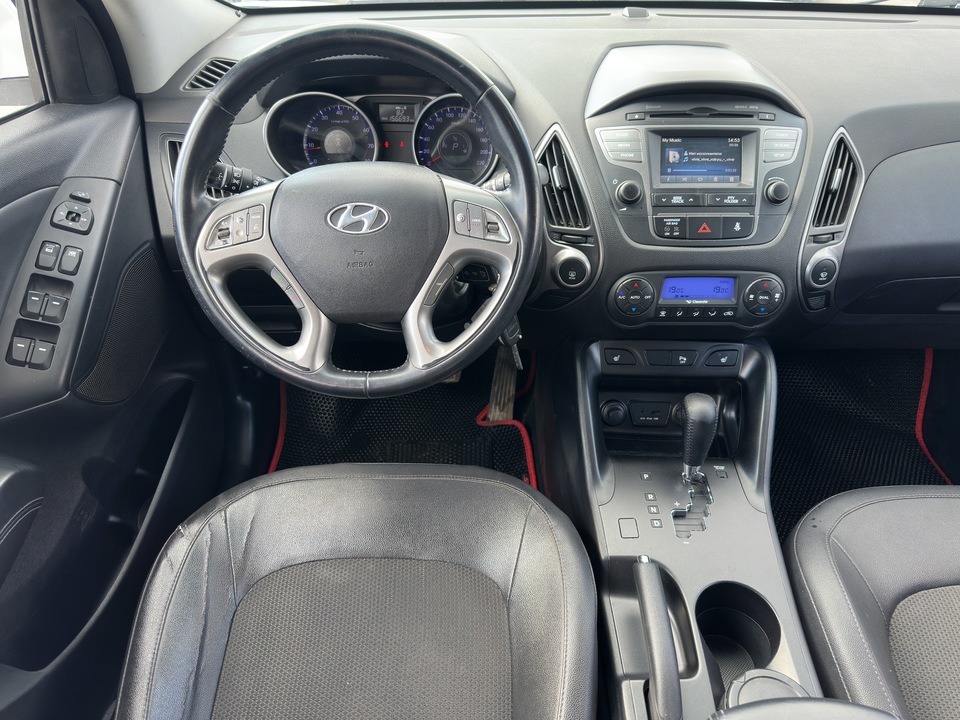 Hyundai ix35 I рестайлинг, 2014 год, 1 300 000 рублей, 14 фотография