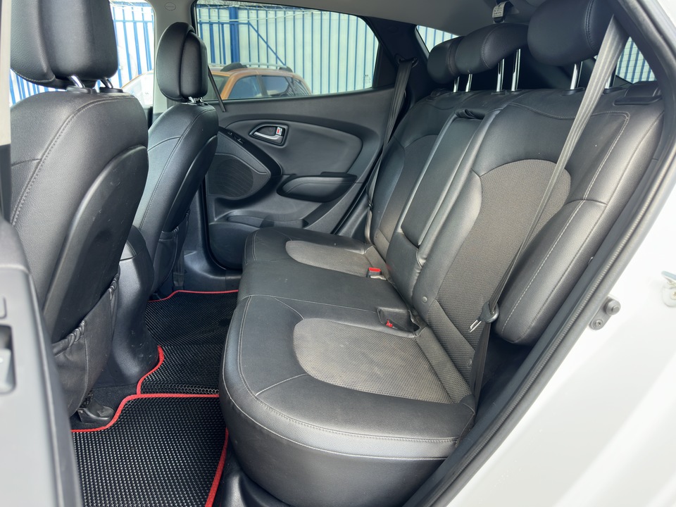Hyundai ix35 I рестайлинг, 2014 год, 1 300 000 рублей, 13 фотография