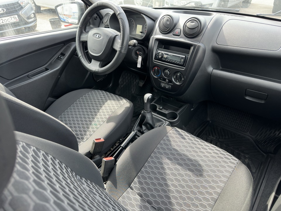 ВАЗ (LADA) Granta I, 2015 год, 555 000 рублей, 16 фотография