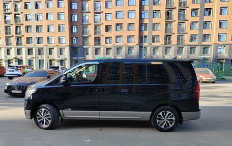 Hyundai Grand Starex Grand Starex I рестайлинг 2, 2019 год, 4 300 000 рублей, 6 фотография