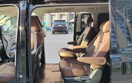 Hyundai Grand Starex Grand Starex I рестайлинг 2, 2019 год, 4 300 000 рублей, 13 фотография