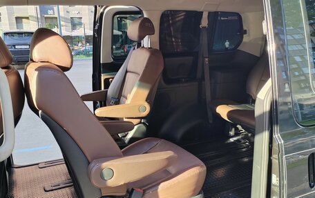Hyundai Grand Starex Grand Starex I рестайлинг 2, 2019 год, 4 300 000 рублей, 16 фотография