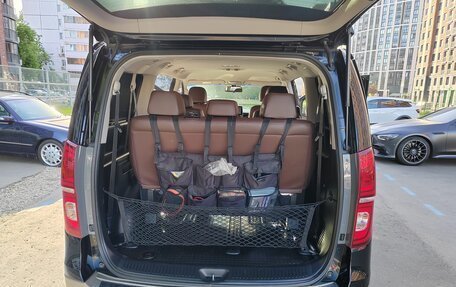 Hyundai Grand Starex Grand Starex I рестайлинг 2, 2019 год, 4 300 000 рублей, 19 фотография