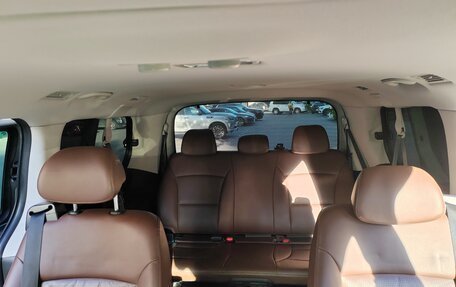 Hyundai Grand Starex Grand Starex I рестайлинг 2, 2019 год, 4 300 000 рублей, 17 фотография