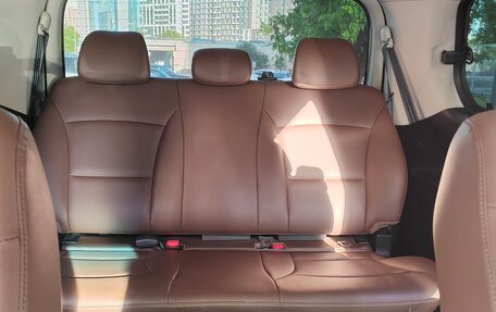 Hyundai Grand Starex Grand Starex I рестайлинг 2, 2019 год, 4 300 000 рублей, 18 фотография